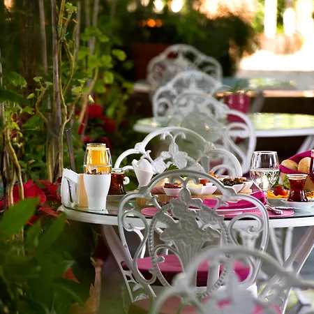 Hotell Nun 4*
